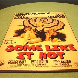 Maryilyn Monroe 'Some Like it Hot' Radio Days 9x13